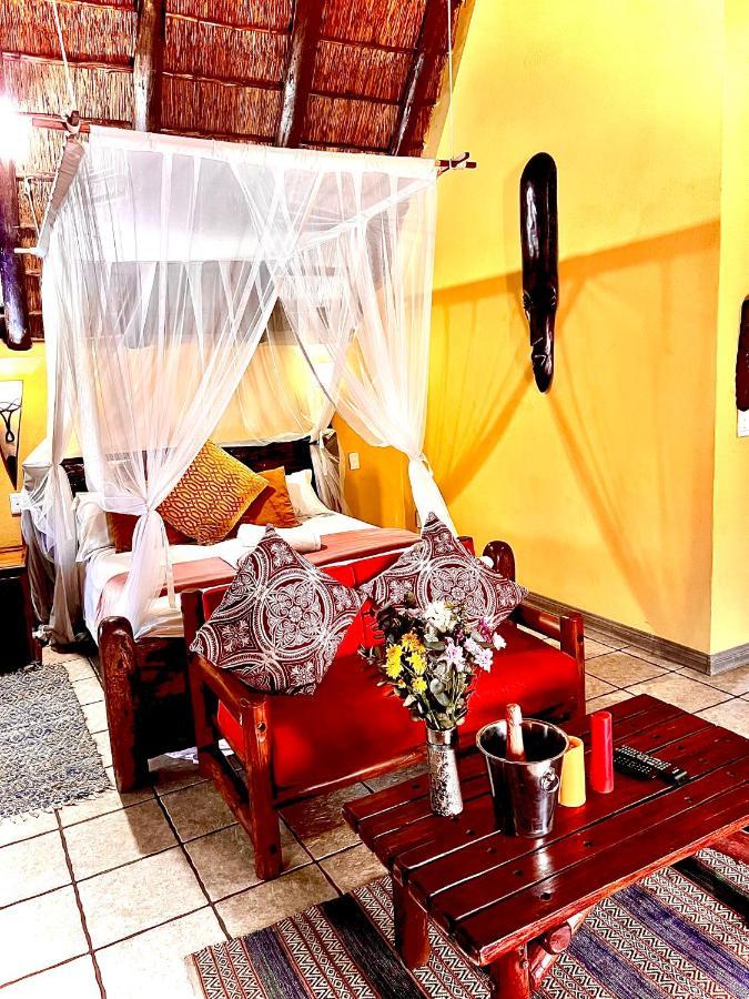 Manzini Chalets Marloth Park Eksteriør billede