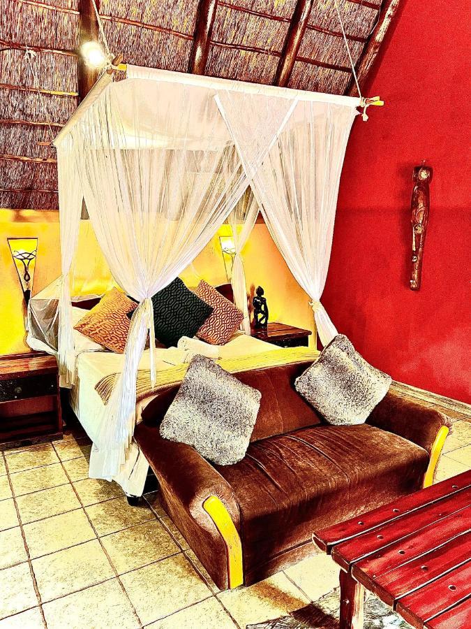 Manzini Chalets Marloth Park Eksteriør billede
