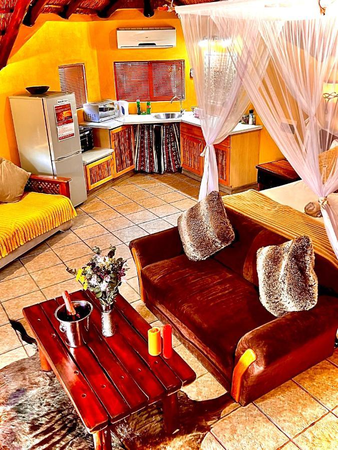 Manzini Chalets Marloth Park Eksteriør billede