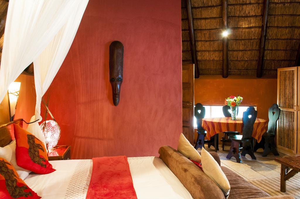 Manzini Chalets Marloth Park Eksteriør billede
