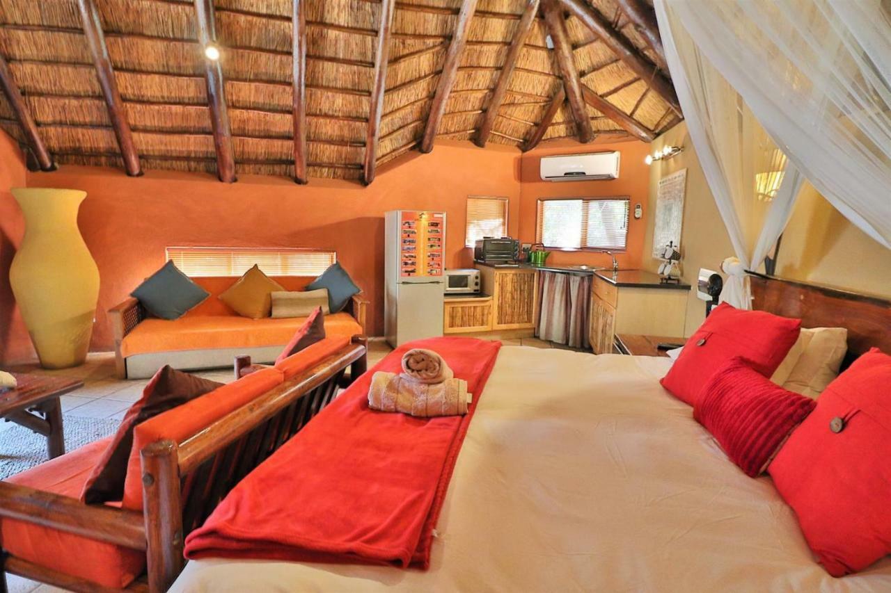 Manzini Chalets Marloth Park Eksteriør billede